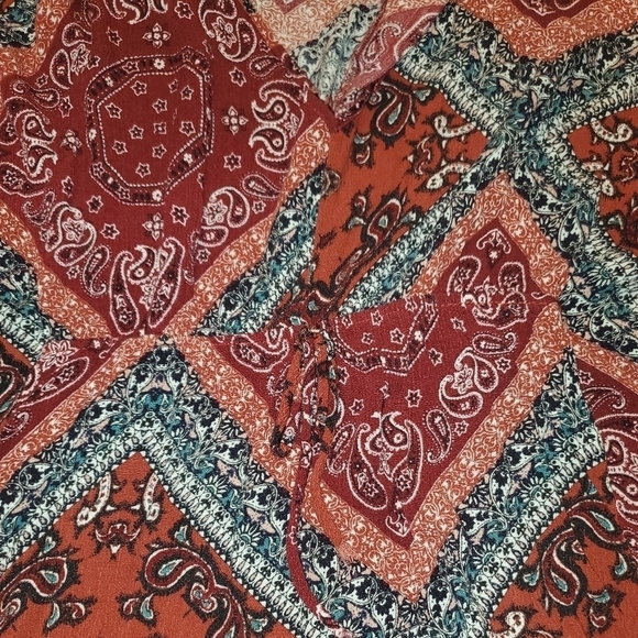 𝅺Charlotte Russe Fringe side top XS - Picture 8 of 11